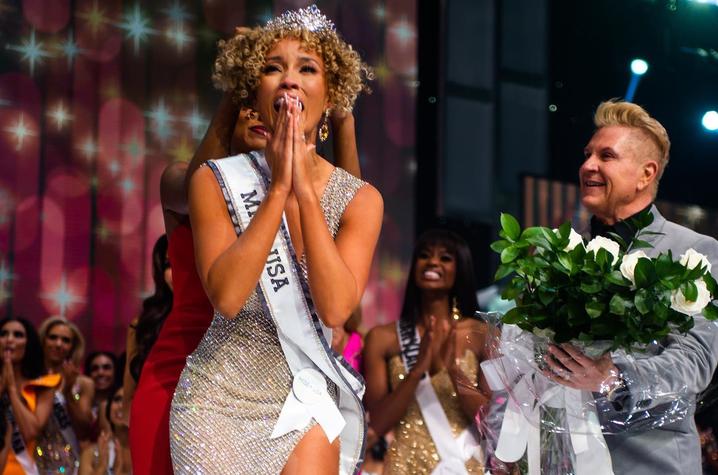 Elle Smith is going from Miss Kentucky to Miss USA