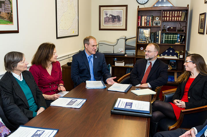 UK research meet with Congressional staff