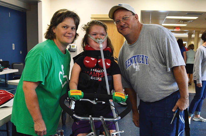 Photo of Danielle Pruitt and her parents 