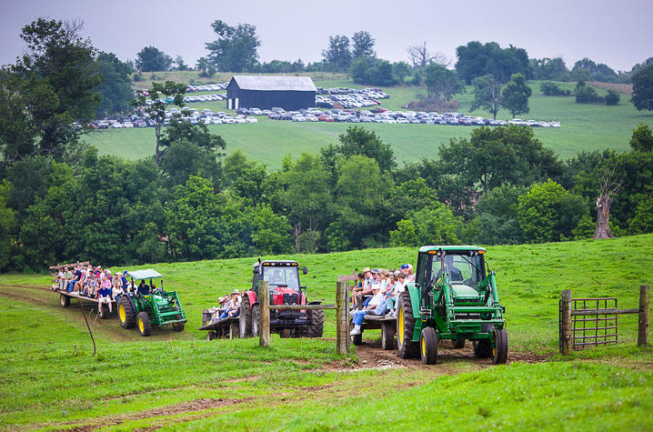 photo of Farm-City Field Day
