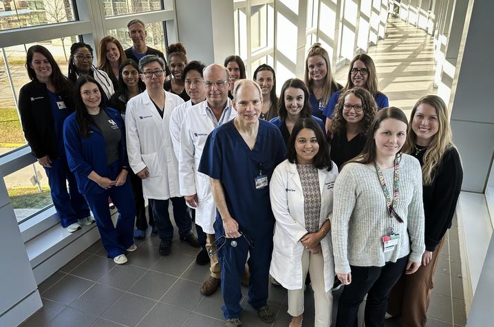 The UK HealthCare lung transplant team standing for a group photo