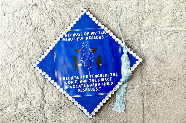 Marilyn Simpson’s commencement mortarboard.
