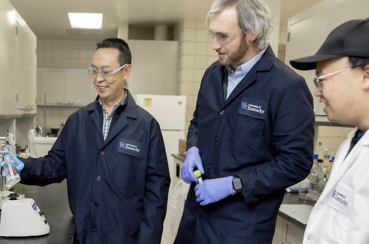 Jian Shi, Jameson Hunter and fellow researchers