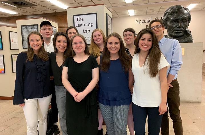 photo of 2018-19 Learning Lab interns in King Library lobby