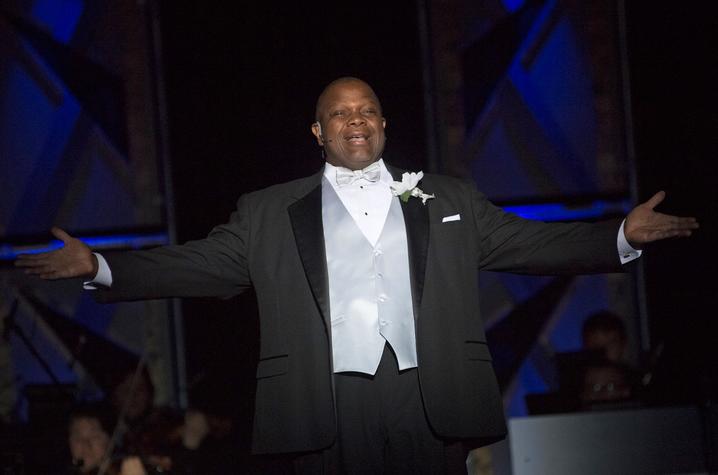 photo of Everett McCorvey singing in "Grand Night" 2017