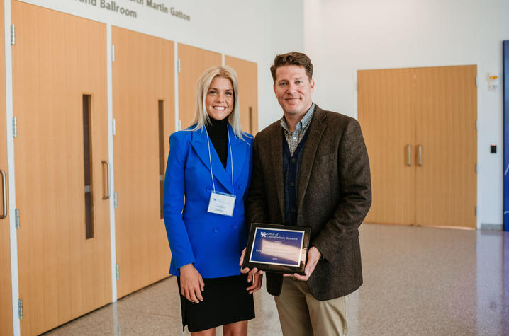 2022 Excellent Undergraduate Research Mentor Award winner Michael Wesley with student Caroline Sumner. 