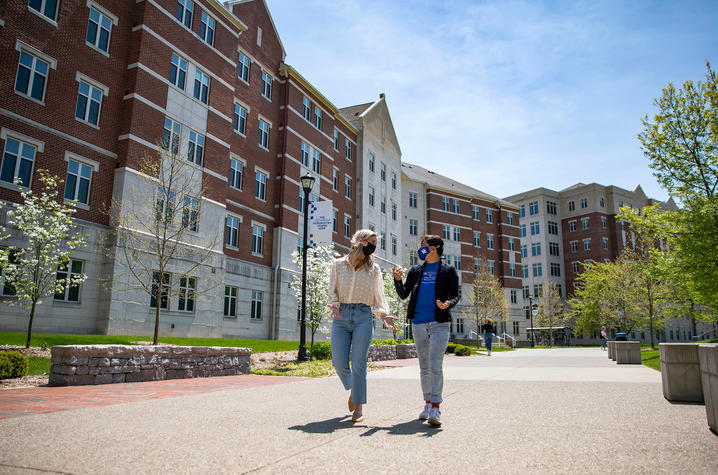 Resident Advisors Deborah Myers (left) and Molly Merchant (right)