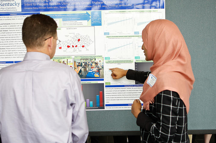 Researchers present their findings