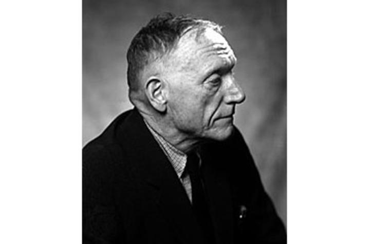 black and white profile photo of Robert Penn Warren