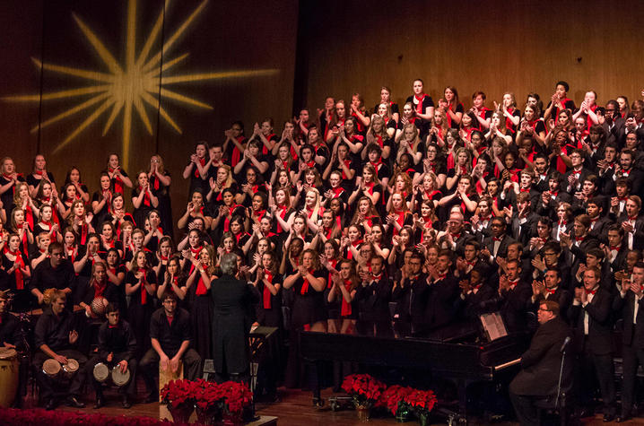 photo of combined choirs at "Collage"
