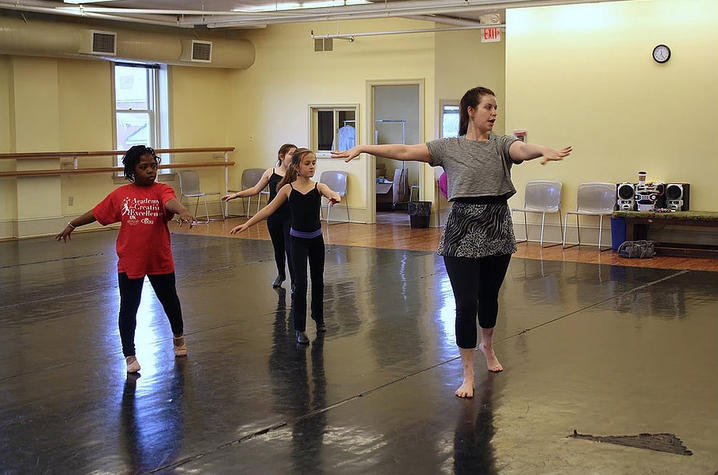 photo of ACE dance class with Ashley Jackson