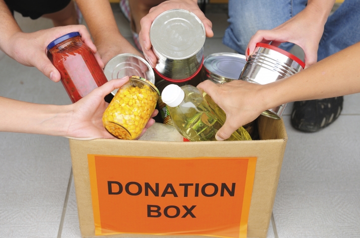 grocery stores donate food
