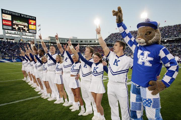 Former UK Dance Team Members on 2023-24 NFL/NBA Cheer Rosters – UK Athletics