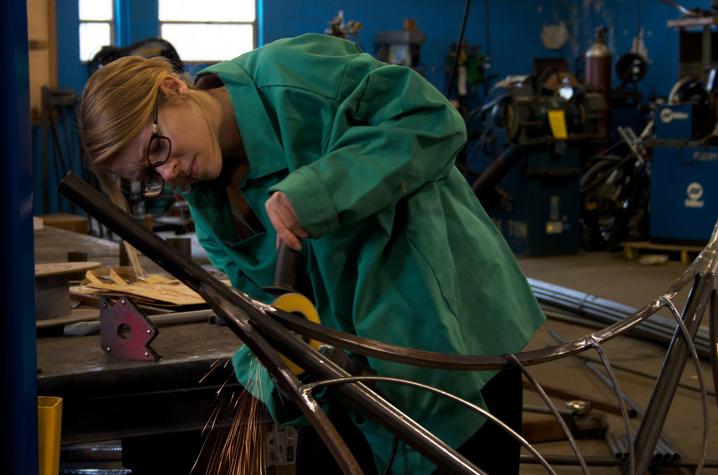 photo of Amy Hoagland working on sculpture