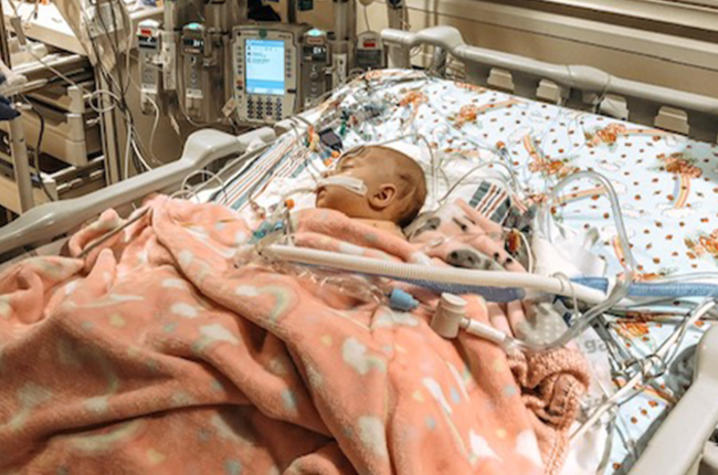 photo of jaidyn in hospital bed