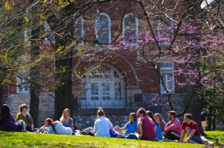 photo of students in front of Gillis Building