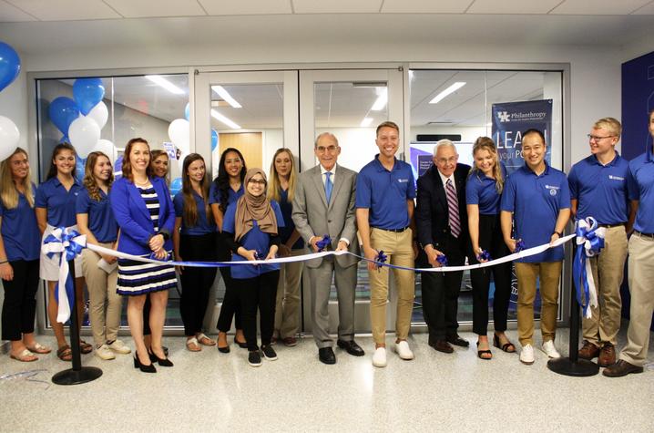 photo of ribbon cutting at Center for Student Philanthropy