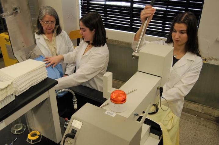 Students in UK's Textile Lab test everything from medical gowns to firefighting PPE. Photo by Jordan Strickler, UK Agricultural Communications.