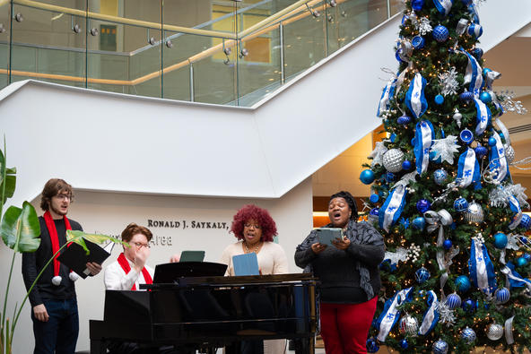 Holiday performers return to UK HealthCare to spread cheer | UKNow