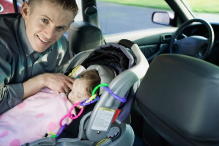 Safe Kids Hosts Car Seat Check for UK Employees | UKNow