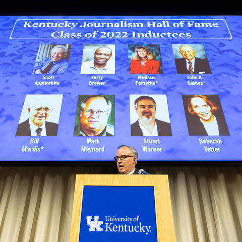 Duane Bonifer, president of the UK Journalism Alumni Association, speaks before the 2022 class of journalists are inducted into the Kentucky Journalism Hall of Fame. Photo credit Jack Weaver.  
