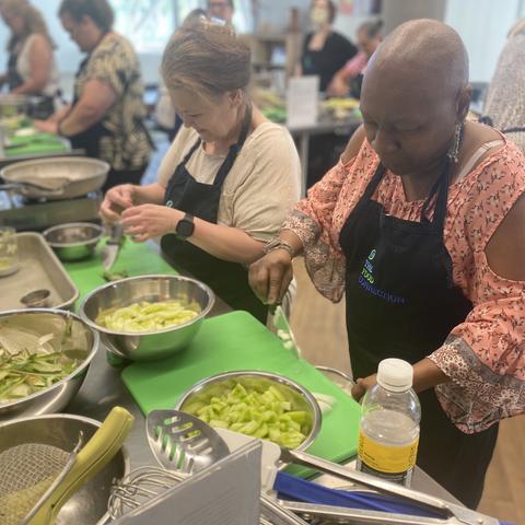 Many who attended the cooking classes not only gained confidence in the kitchen, but they also made new social connections. Photo by UK HealthCare Brand Strategy. 