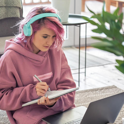 Getty Image of Teenager on Laptop