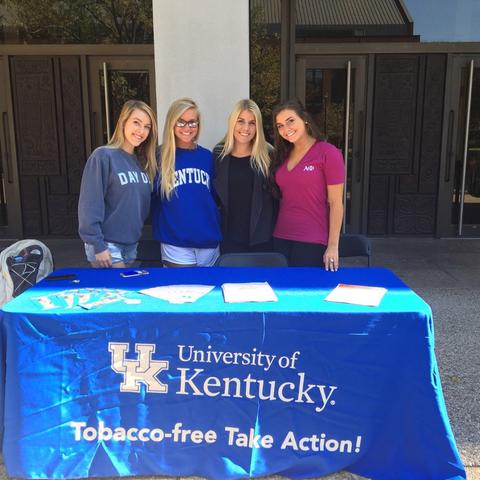 Tobacco-free ambassadors tabling during Kick It Kentucky! Week