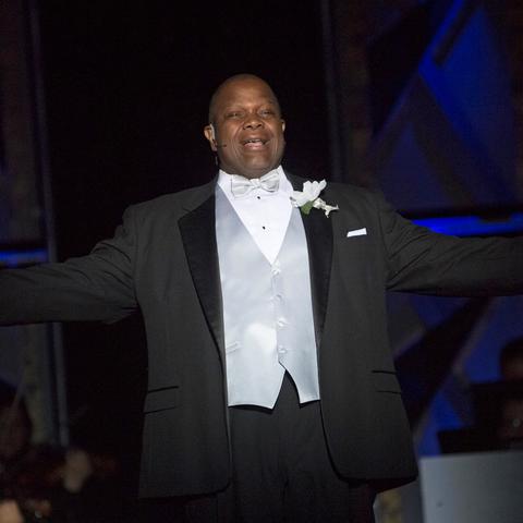 photo of Everett McCorvey in "Grand Night" 2017
