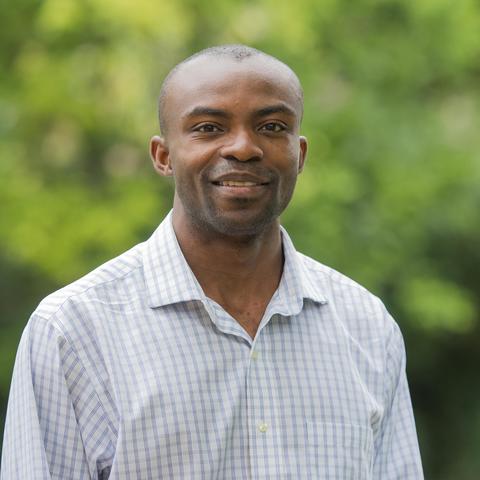 The lab of Markey Cancer Center's Samuel G. Awuah, Ph.D., developed new chemical compounds that show promise in the development of anticancer drugs.