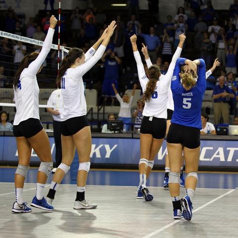 photo of UK Volleyball Team celebrating