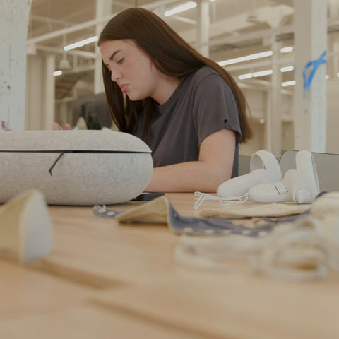 KayDee Pratt through her fellowship with the College of Design, involved her experimenting with the design process for creating shoes in virtual reality. Photo by Ben Branscum.