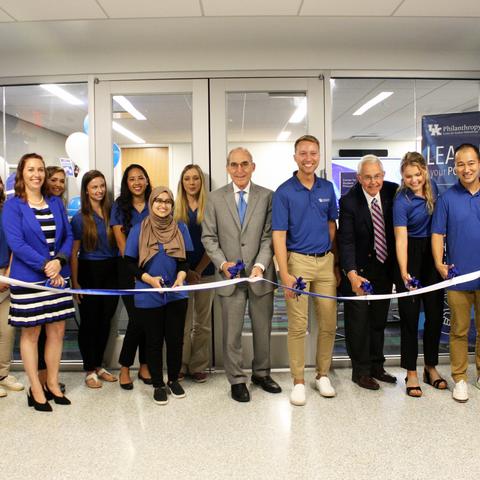photo of ribbon cutting at Center for Student Philanthropy