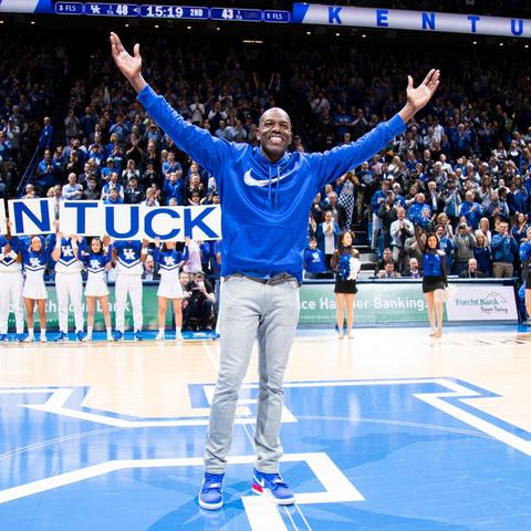 Image of Tony Delk on the court at Rupp Arena